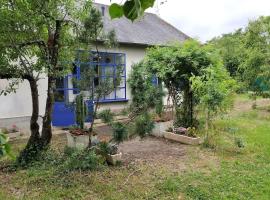 maison tout confort avec piscine, olcsó hotel Saint-Benoît-du-Sault-ban