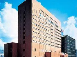 ํธํ
๊ทธ๋๋ ํ
๋ผ์ค ํ ์ผ๋ง