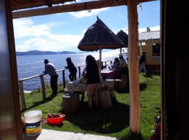 Hostal Luna del Titikaka en Isla de la Luna Bolivia, ξενοδοχείο κοντά σε Moon Island, Isla de la Luna