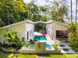 Pavilions in the Palms Heated Pool Short Path To Beach Five Bedrooms Sleeps 14