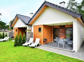 Family holiday homes, Jaroslawiec，位于雅罗斯瓦维茨的酒店