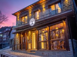 Adryades luxury apartments, hotel in Metsovo