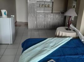 NATS One Overnight Apartment Double bed, hotel in De Aar
