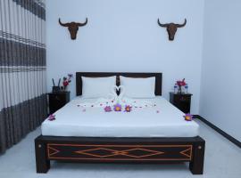 Charly Villa, Hotel in Haburugala