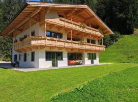 Ferienhaus zur Kundler Klamm WILD012, hotel con estacionamiento en Dorf