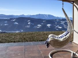 Studio 1111 with Sauna & Hot Tub