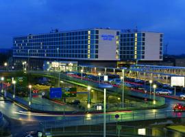 Maritim Hotel Düsseldorf, hotel dicht bij: Internationale luchthaven Düsseldorf - DUS, 