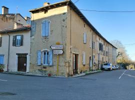 Le Pitstop, Hotel mit Parkplatz in Alan