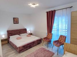 Vila CASA HATERE, hotel em Moisei