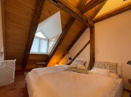 INVERA HOME, hotel with parking in Murnau am Staffelsee