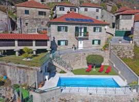 Eira Costa House, hotel with parking in Geres