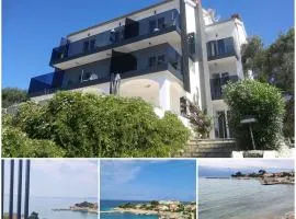 Apartments Solis, 50 m from the sea - Jakišnica
