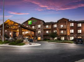 Holiday Inn Express & Suites Custer-Mt Rushmore, hotel poblíž významného místa Mount Rushmore, Custer