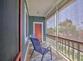 Private Wing of Historic Home Less Than 5 Mi to the Ocean!, hotel en Captain Cook