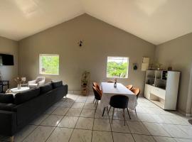 La Villa Soleil, ubytov&aacute;n&iacute; v soukrom&iacute; v destinaci Trois Bassins