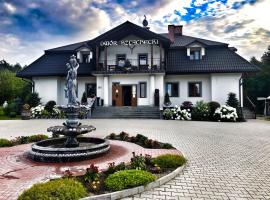 Noclegi Dwór Szlachecki Biedaczów, ξενοδοχείο σε Biedaczów