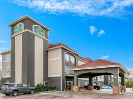 La Quinta Inn & Suites by Wyndham Broussard - Lafayette Area, hotell med parkering i Broussard