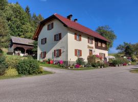 Schlaferhof - Urlaub am Bauernhof, parkolóval rendelkező hotel Fresachban