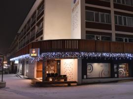 Hotel Central, Spa & lounge bar、クランのホテル