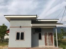 Teratak Ar-Rayyan x Villa Abi, hotel v destinaci Batu Kurau