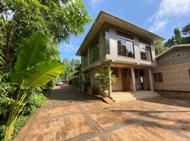 Sangana Lodge, cabin in Moshi