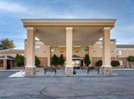 Comfort Inn & Suites Raphine - Lexington near I-81 and I-64, hotel com estacionamento em Raphine