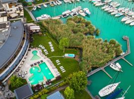 Viesnīca Hotel Golden Lake Resort pilsētā Balatonfireda