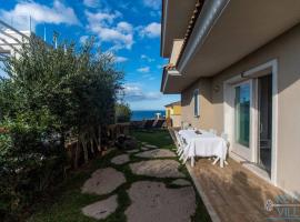 Marina House - Luxury apartment, sea view, WI-FI, Aircon - Key to Villas, luxury hotel in Castelsardo