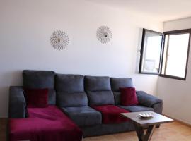 Apartamentos La Carmen, hotel u gradu Aresife