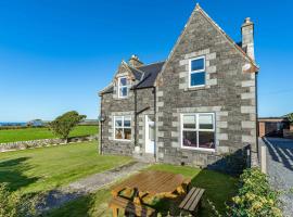 Dourie Farmhouse, holiday rental in Port William