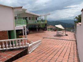 Villa NiNa, cabaña o casa de campo en Manizales