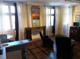 Studio de Tourisme Tilleuls, apartment in Grenade-sur-lʼAdour