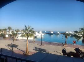 Marena Hurghada, hotell Hurghadas huviväärsuse Hurghada vanalinna Saqqala väljak lähedal