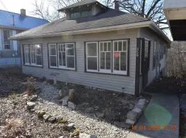 Bungalow in Bloom