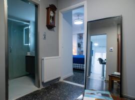 Modern-Lux Central 1 Bedroom Condo, hotel v Aténách