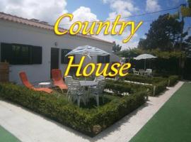 Country House Alfarim, guest house in Alfarim