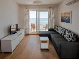 Beach Stay Apartment Ivon