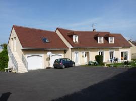 CHAMBRE STUDIO avec KICHENETTE SOLEIL DE NACRE, budgethotell i Hermanville-sur-Mer