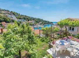 1 Bedroom Lovely Apartment In Rabac