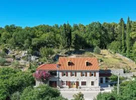 Beautiful Home In Kucice With Wifi