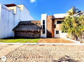 Casa Vacacional Playa Real, villa in Puerto Vallarta