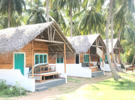 Salt Bay Kite Resort, glamping site in Kalpitiya