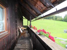 Modern holiday apartment in a renovated farmhouse in Fresach Carinthia, hotel din Fresach