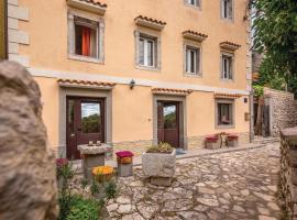 Amazing Apartment In Bakar With Kitchen, hotel in Bakar