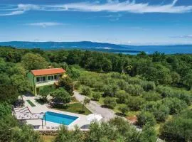 Lovely Home In Peruski