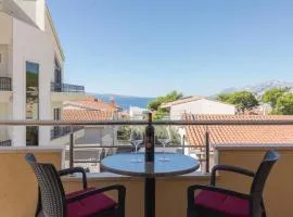 Three-Bedroom Apartment With Sea View In Baska Voda