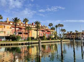 Luxury Penhouse, Sotogrande Marina - Located in an exclusive island of the Marina, hotell i Sotogrande