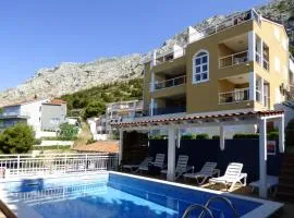 Stunning Apartment In Mimice With 1 Bedrooms, Wifi And Outdoor Swimming Pool