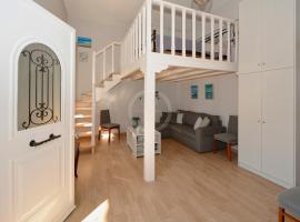 Ava、エルミオニのホテル