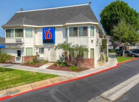 Motel 6-El Cajon, CA - San Diego, מלון באל קאחון